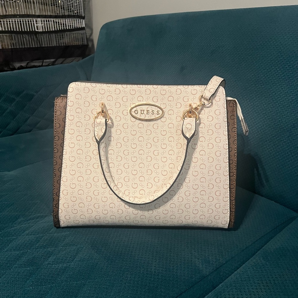 Guess bag - Picture 2 of 5